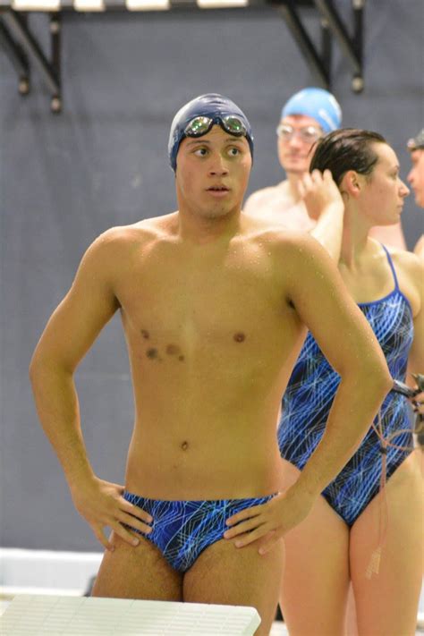 Gay Freshman College Swimmer Quickly Made His Mark On Team Outsports