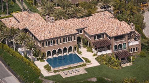 Chers Malibu Beach House With Unique Feature Goes On The Market