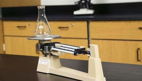 Common Laboratory Apparatus With Their Uses | Sciencing