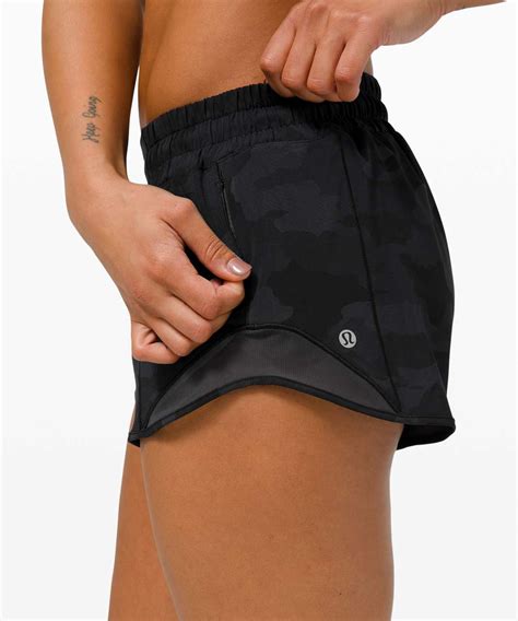 Lululemon Hotty Hot Short High Rise 2 5 Heritage 365 Camo Deep Coal