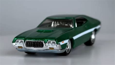 Машинка Premium Hot Wheels Ford Gran Torino Sport Fast Furious HYP Green купити
