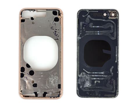 Вскрытие iPhone 8 показало, что стеклянную крышку лучше не разбивать ...