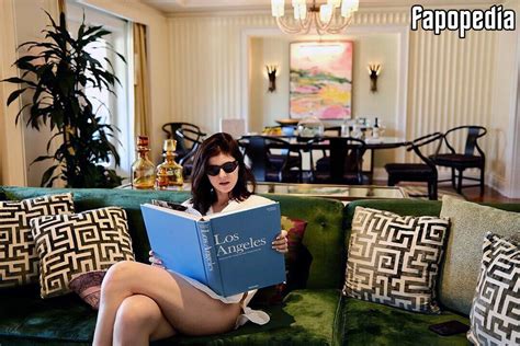 Alexandra Daddario Nude Leaks Photo Fapopedia