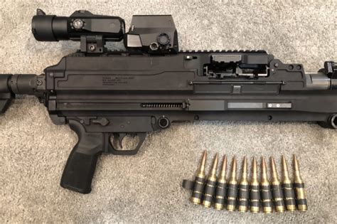 Sig Sauer Unveils Belt Fed Machine Gun Carbine And Hybrid Ammunition