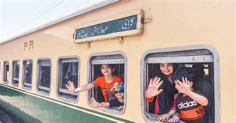 Pakistan Railways Announces 4 Special Eid Trains With Reduced Fares