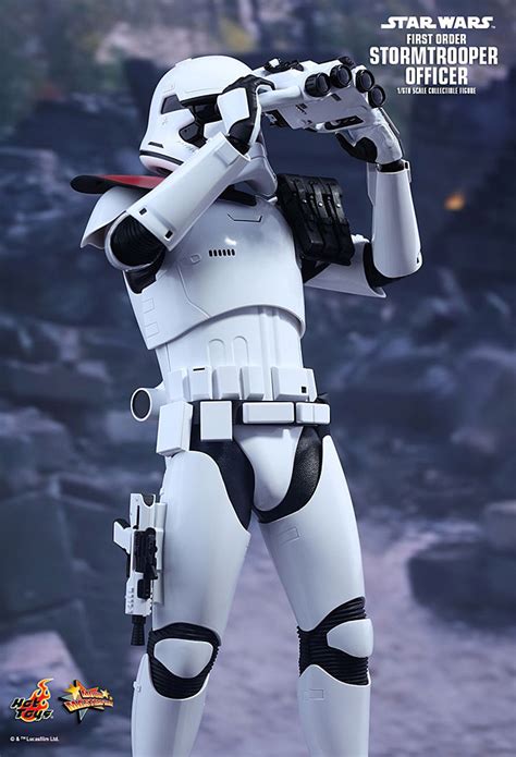 Hot Toys First Order Stormtrooper Officer Star Wars