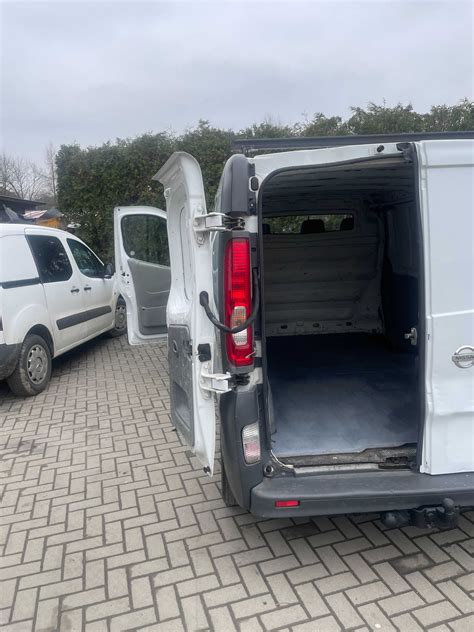 Renault Trafic Vivaro Primaster 2 5 Dci Long Dlugi Klima Stryszawa OLX Pl