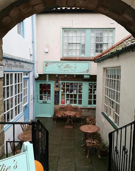 Carta De Ellies Courtyard Café Whitby