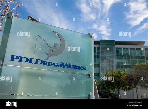 Dreamworks Skg Logo Hi Res Stock Photography And Images Alamy