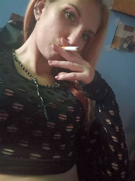 Smoking Nudes Smokingfetish NUDE PICS ORG