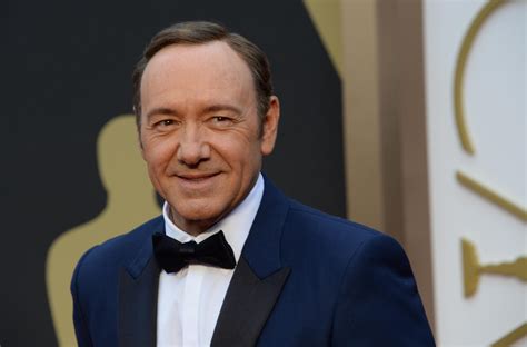 Rose McGowan S Fury As Kevin Spacey Is Slammed For Coming Out As Gay