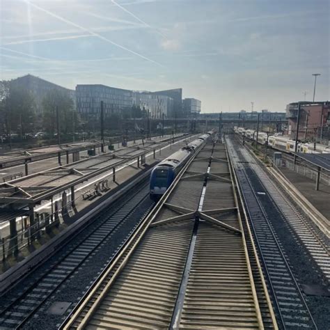 Mon chauffeur Privé Lille Réservez votre VTC Berline ou Minivan