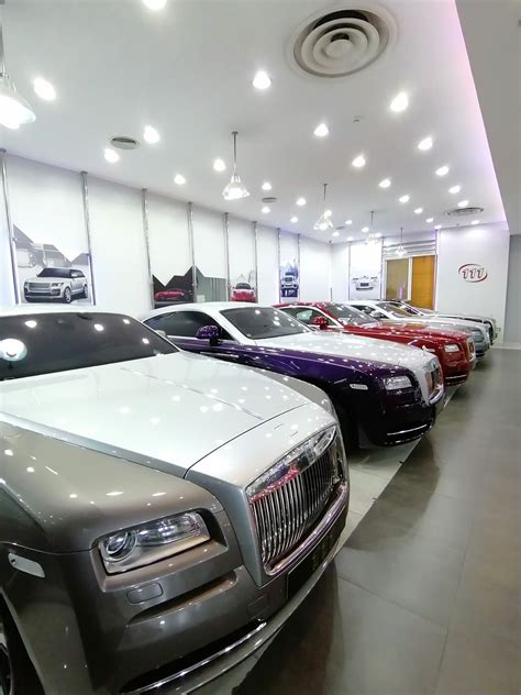 Luxury Car Showroom | Hot Sex Picture