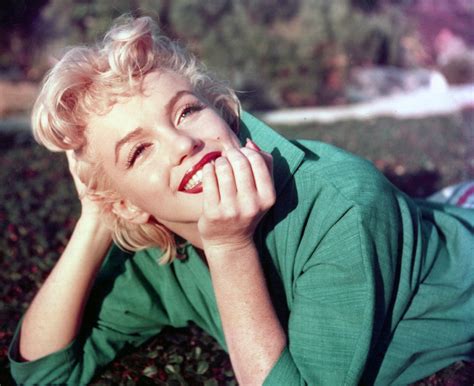 Rare photos of Marilyn Monroe reveal the unseen side