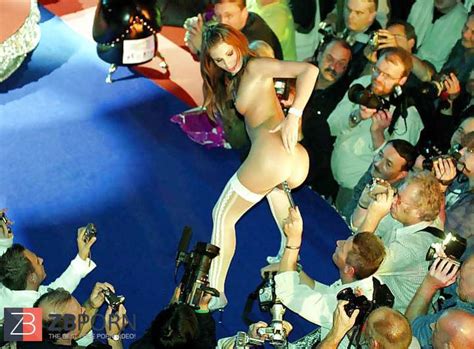 Porn On Stage ZB Porn