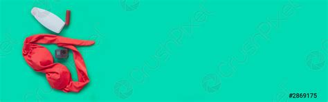 Concepto de verano de bikini rojo cámara de acci foto de stock 2869175 Crushpixel