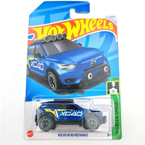 Машинка коллекционная Mattel Hot Wheels 2024 C4982 VOLVO XC40 RECHARGE купить с доставкой по