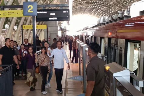 Presiden Jokowi Ajak Influencer Jajal Lrt Jabodebek Dari Stasiun