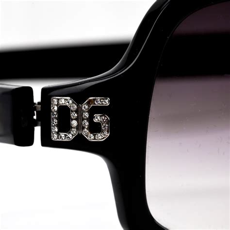 Dolce And Gabbana A Pair Of Sunglasses Bukowskis