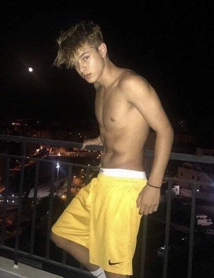 A Really Cute Gay Twink Bottom Boy Leadersnaxre