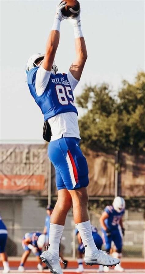 walker lyons stats 8