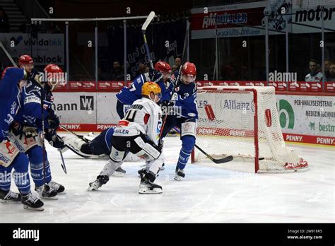 Ross Mauermann Fischtown Pinguins Bremerhaven Hi Res Stock Photography