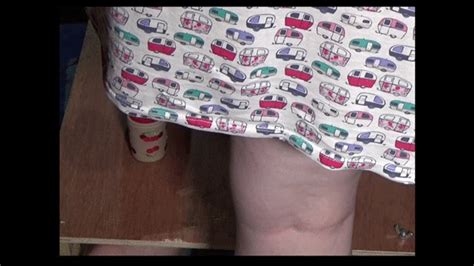 BBW CRUSH AND TRAMPLE UK 231lb FLAT BOTTOM SLIPPERS CLOGS BAREFOOT COCK BALL CRUSH W HAPPY