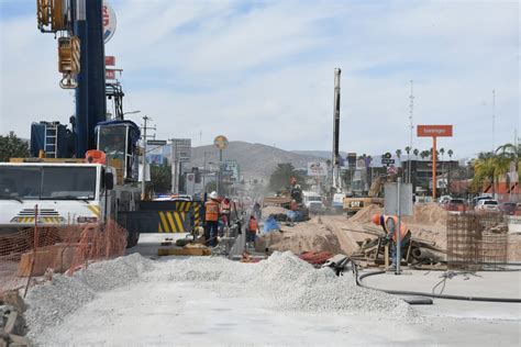 Circulaci N En El Sistema Vial Cuatro Caminos Seguir A Nivel En Sus