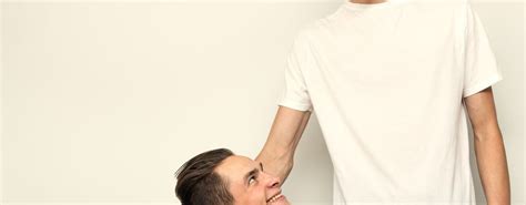 12 Raisons De Sortir Avec Un Petit Gars Gay Pride