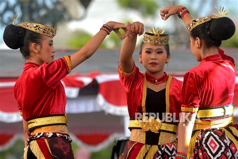 Pentas Seni Desa Budaya Di Monumen Serangan Umum Maret Republika Online