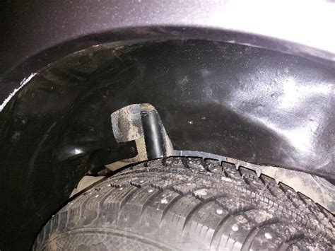 Правый задний подкрылок. — Ford Escape (2G), 2,5 л, 2009 года | своими ...