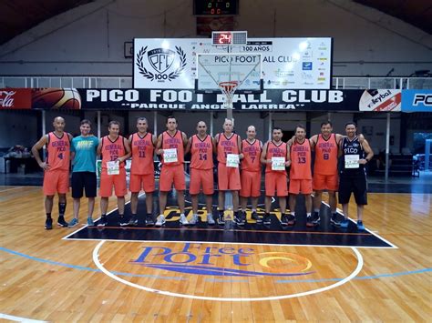 El Equipo Ciudad Sali Campe N Del Torneo Amateur De Maxi B Squet