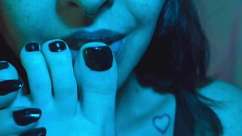 BIA ROMAN XDEMONICA ADORACIÓN DE PIES XVIDEOS