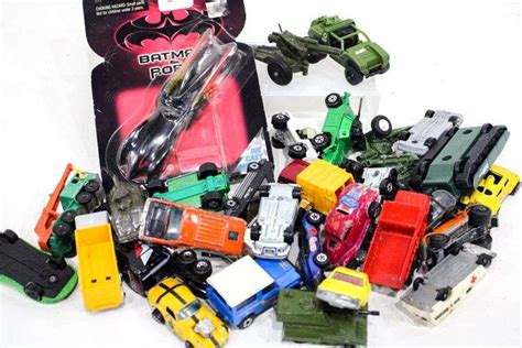 Model Car Collection Vintage Hot Wheels Matchbox Mercedes Benz Binz Ambulance No Made In