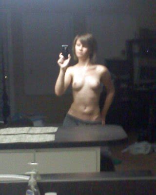 Amateur Perky Tits Porn Pics PICTOA