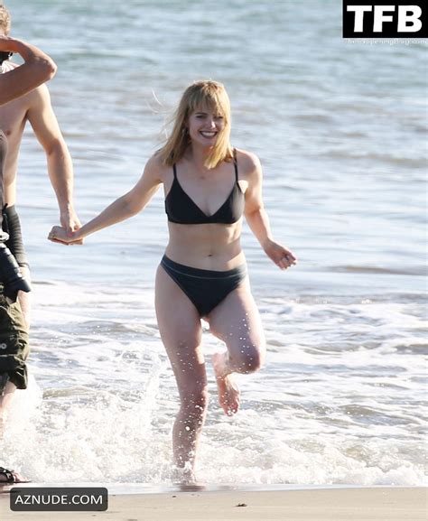 Lucy Boynton Sexy Seen Flaunting Her Hot Bikini Body At The Beach In San Pedro AZNude