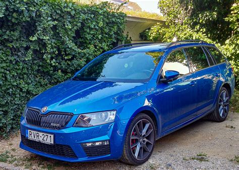 Skoda Octavia Mk3 Tour Rs Foto Juni 2021 Fahrzeugbilderde