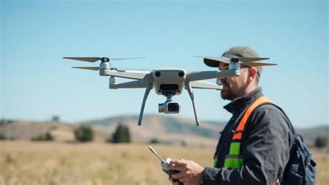 Piloto de Drone O que faz Salário e Carreira As Profissões