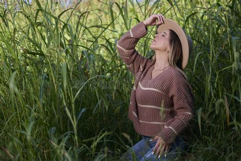 202 Sexy Petite Blonde Stock Photos Free Royalty Free Stock Photos From Dreamstime