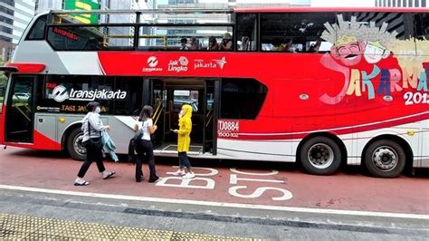 Transjakarta Tambah Rute Bus Wisata Monas Explorer