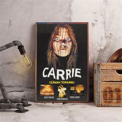 Carrie Original Poster