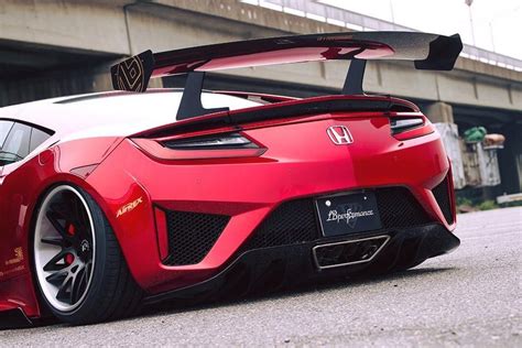 Liberty Walk Transforms Honda Nsx With Bold Bodykit Carscoops Nsx