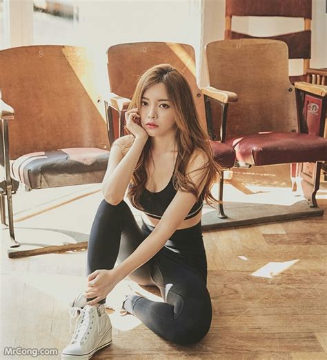 Jin Hee S Beautiful Beauty Shows Off Fiery Figure In Lingerie And Bikini In April 2017 111