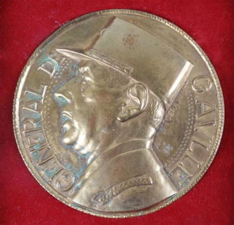 Médaille du Général De Gaulle en bronze édition numérotée TTB