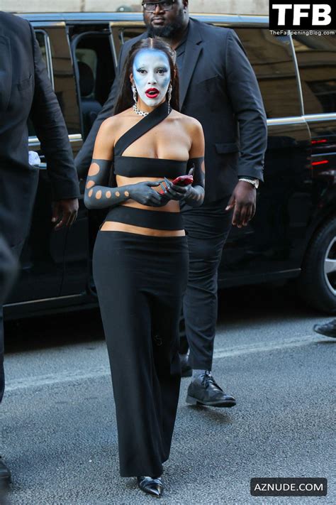 Doja Cat Sexy Seen Showcasing Her Hot Tits At The Monot Womenswear Show In Paris Aznude