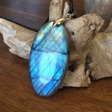 Pendentif Labradorite Composition Vertus Purification