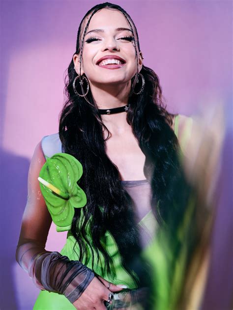 GLAMOUR Coverstar Nina Chuba über TikTok, Fame und alles, was sie will