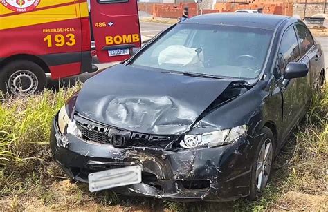 Sinop Carros Ficam Danificados Em Colis O E Dois S O Socorridos