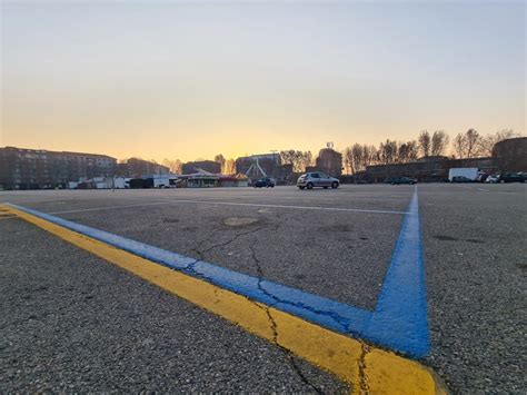 Primo Giorno Di Parcheggi Blu In Piazza Del Palio Ma Buona Parte Degli