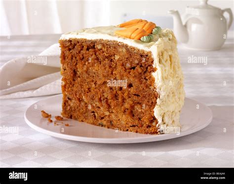 SLICE OF CARROT CAKE Stock Photo - Alamy